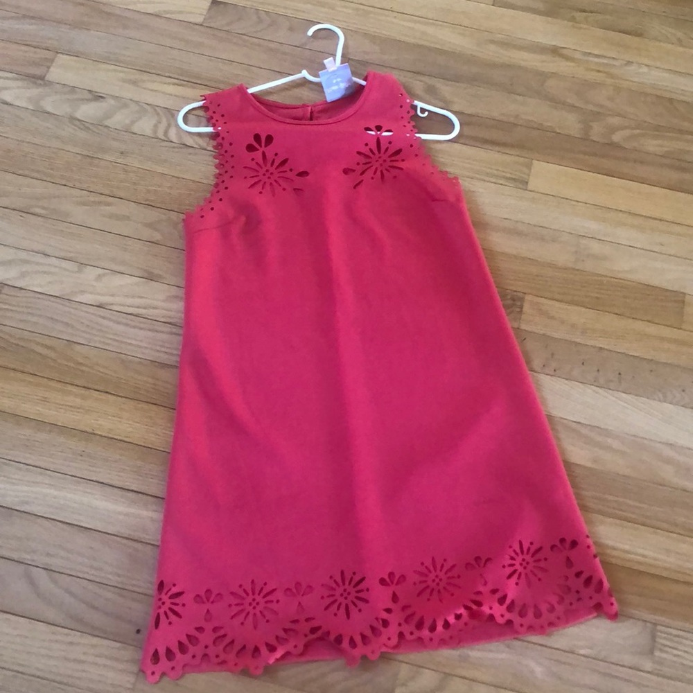 Coral tasteful yet sexy mid thigh dress